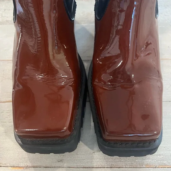 NIB JEFFREY CAMPBELL PATENT SABINE CHELSEA MOTO BOOTS - Picture 9 of 10